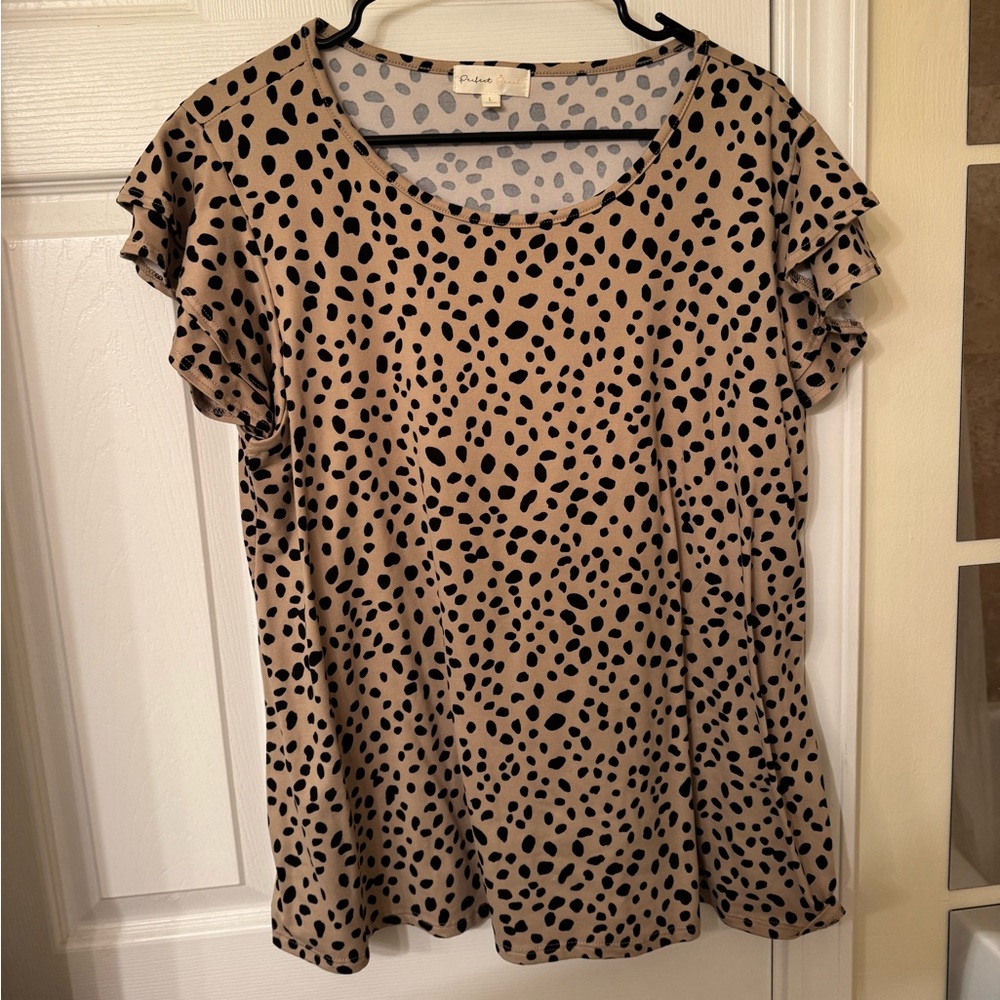 The softest top! Super flattering.